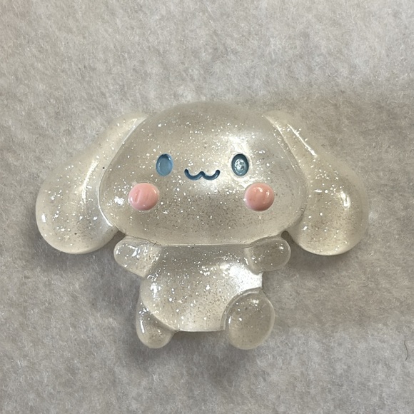 Cute Glittery Cinnamoroll Flat Charm - Picture 3 of 4
